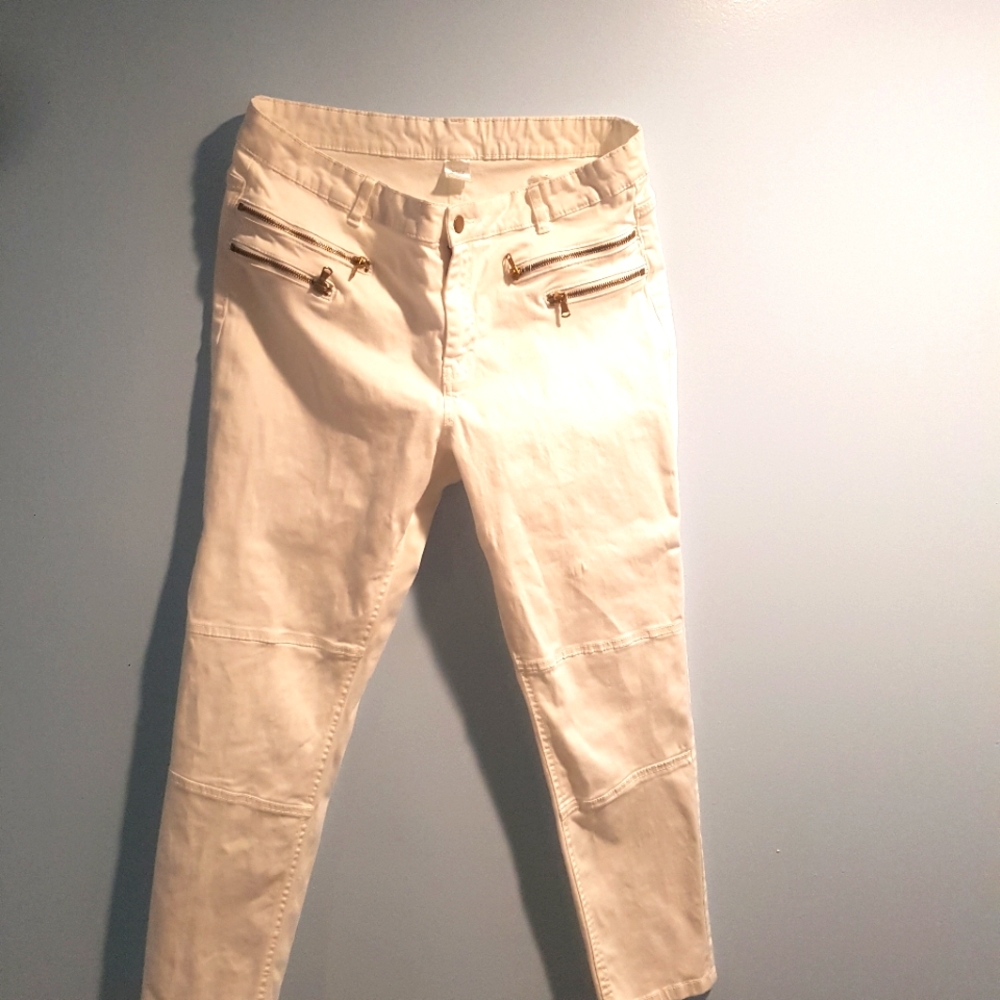 Woman white jean